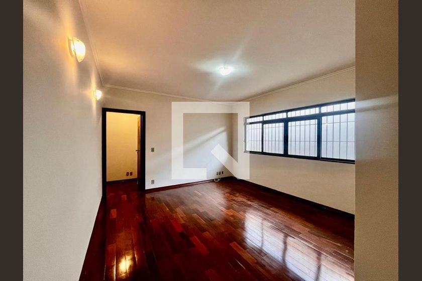 Casa à Venda - Jardim Chapadão, 4 Quartos,  300 m2 em , Campinas - sp | SoloBR