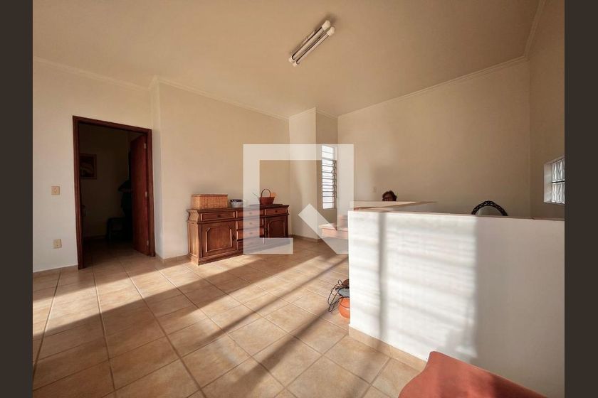 Casa à Venda - Taquaral, 4 Quartos,  170 m2 em , Campinas - sp | SoloBR