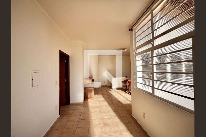 Casa à Venda - Taquaral, 4 Quartos,  170 m2 em , Campinas - sp | SoloBR
