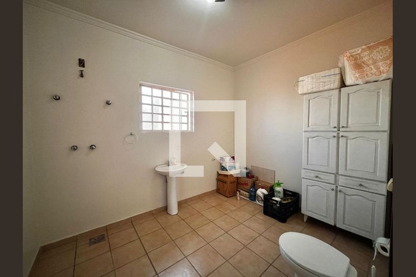 Casa à Venda - Taquaral, 4 Quartos,  170 m2 em , Campinas - sp | SoloBR
