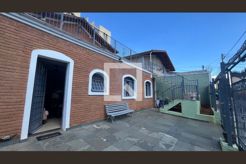 Casa à Venda - Jardim Flamboyant, 6 Quartos,  245 m2 em , Campinas - sp | SoloBR