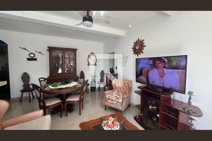 Casa à Venda - Jardim Flamboyant, 6 Quartos,  245 m2 em , Campinas - sp | SoloBR