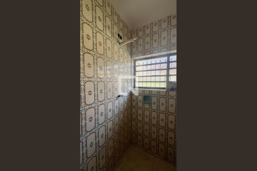 Casa à Venda - Jardim Flamboyant, 6 Quartos,  245 m2 em , Campinas - sp | SoloBR