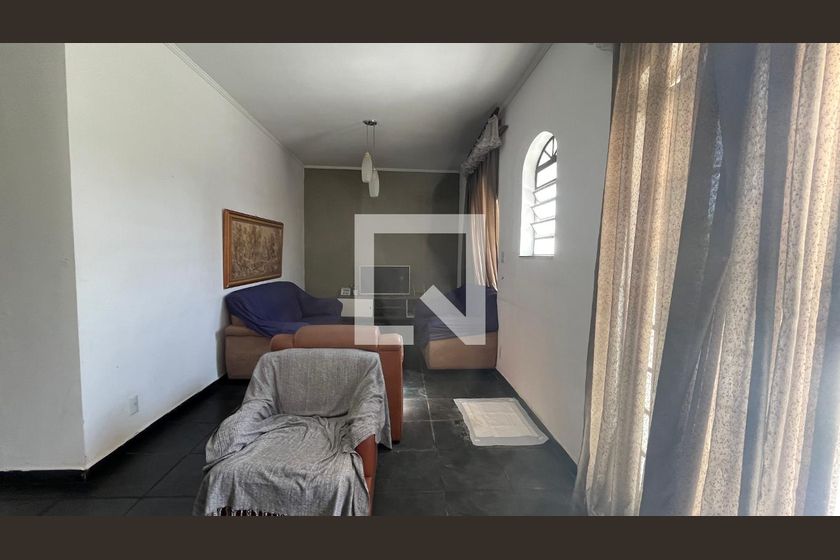 Casa à Venda - Jardim Flamboyant, 6 Quartos,  245 m2 em , Campinas - sp | SoloBR