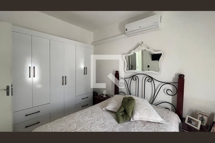 Casa à Venda - Jardim Flamboyant, 6 Quartos,  245 m2 em , Campinas - sp | SoloBR