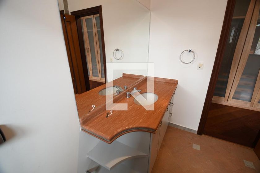 Casa à Venda - Lot. Alphaville Campinas, 4 Quartos,  604 m2 em , Campinas - sp | SoloBR