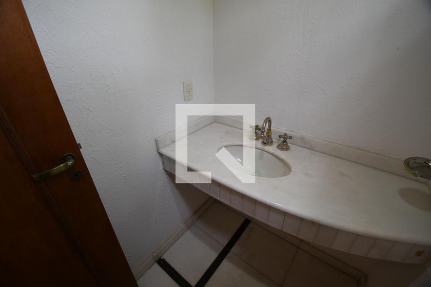 Casa à Venda - Lot. Alphaville Campinas, 4 Quartos,  604 m2 em , Campinas - sp | SoloBR