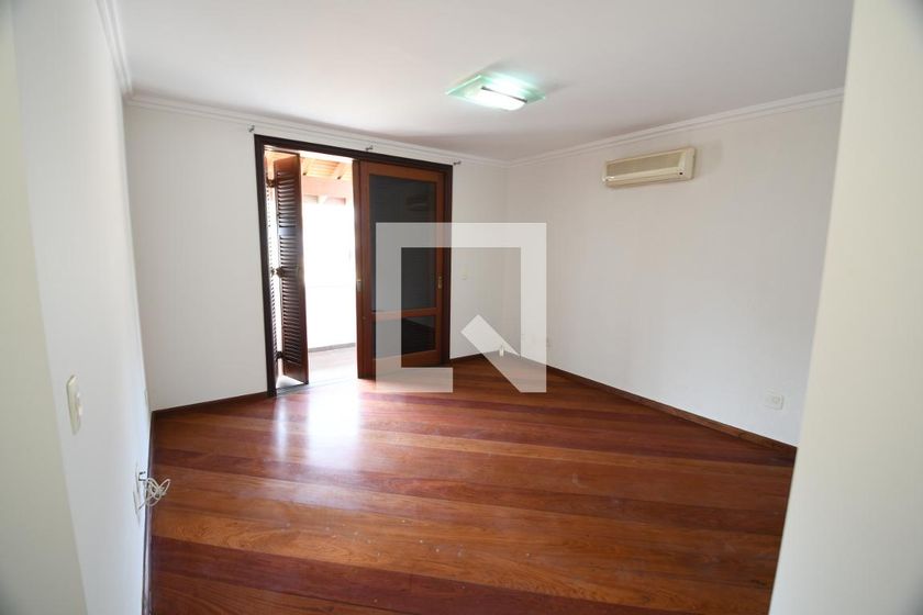 Casa à Venda - Lot. Alphaville Campinas, 4 Quartos,  604 m2 em , Campinas - sp | SoloBR