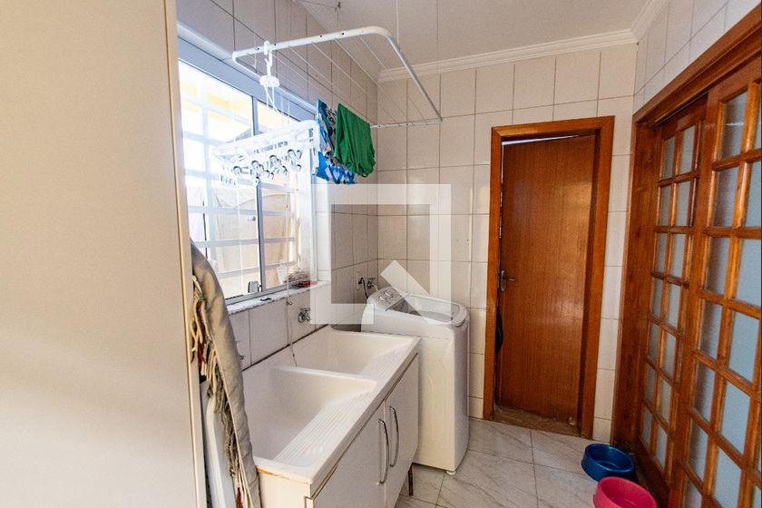 Casa, 3 quartos, 270 m² - Foto 102