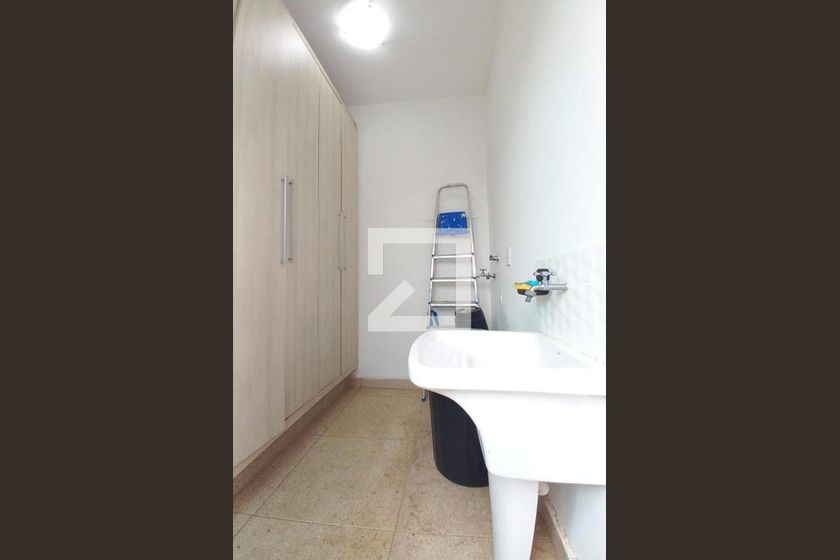 Casa à Venda - Swiss Park, 5 Quartos,  560 m2 em , Campinas - sp | SoloBR