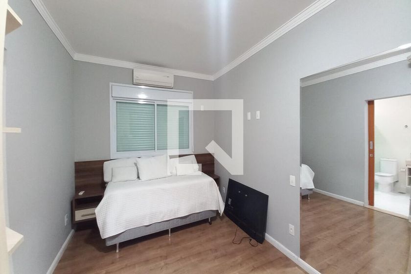 Casa à Venda - Swiss Park, 5 Quartos,  560 m2 em , Campinas - sp | SoloBR