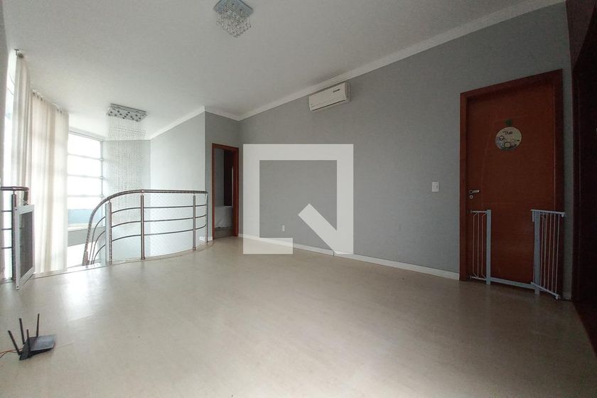 Casa à Venda - Swiss Park, 5 Quartos,  560 m2 em , Campinas - sp | SoloBR