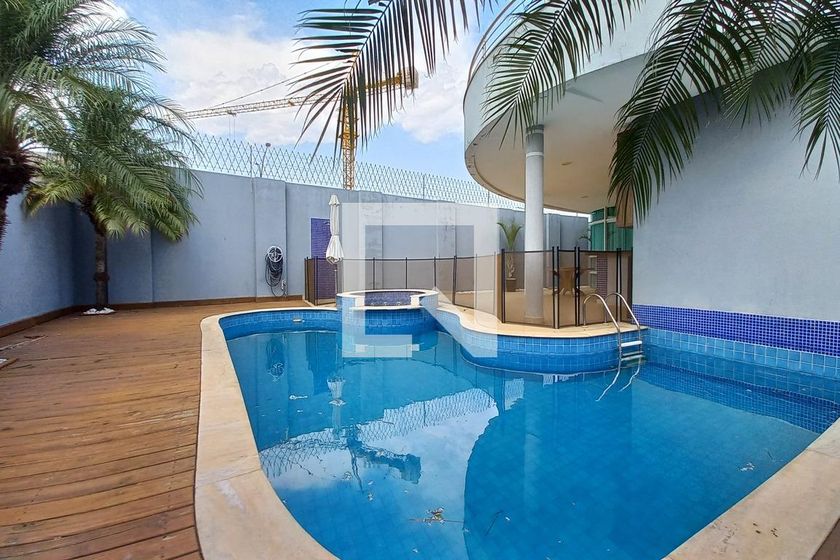 Casa à Venda - Swiss Park, 5 Quartos,  560 m2 em , Campinas - sp | SoloBR