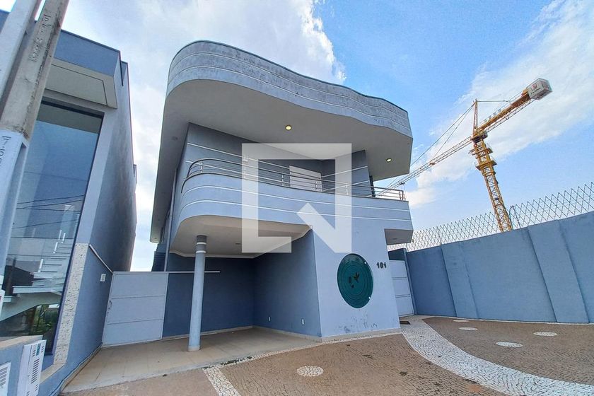 Casa à Venda - Swiss Park, 5 Quartos,  560 m2 em , Campinas - sp | SoloBR