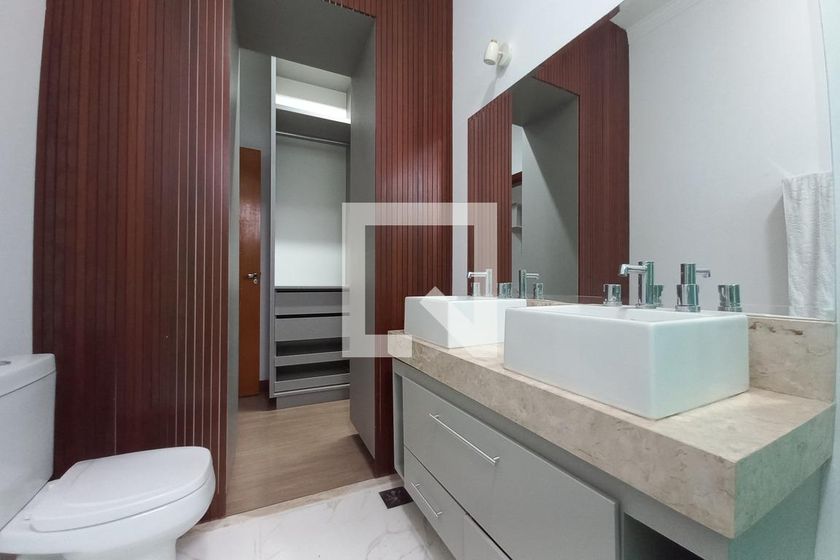 Casa à Venda - Swiss Park, 5 Quartos,  560 m2 em , Campinas - sp | SoloBR