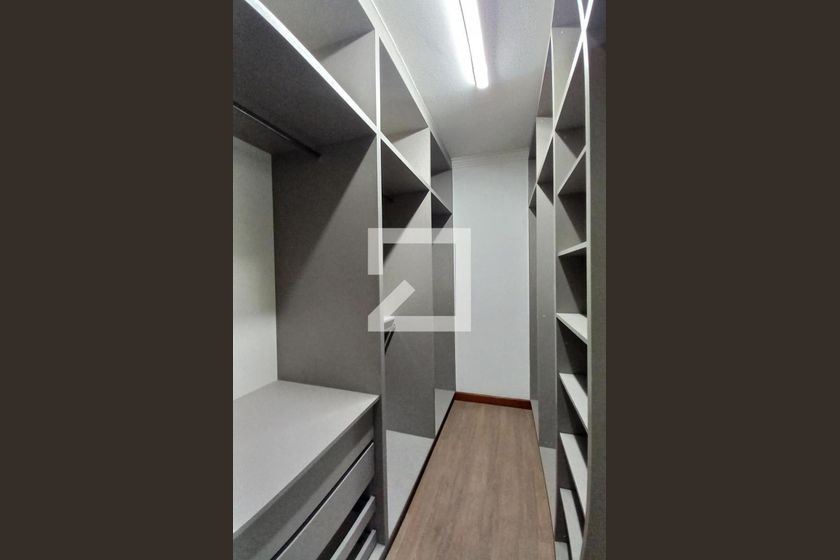 Casa à Venda - Swiss Park, 5 Quartos,  560 m2 em , Campinas - sp | SoloBR