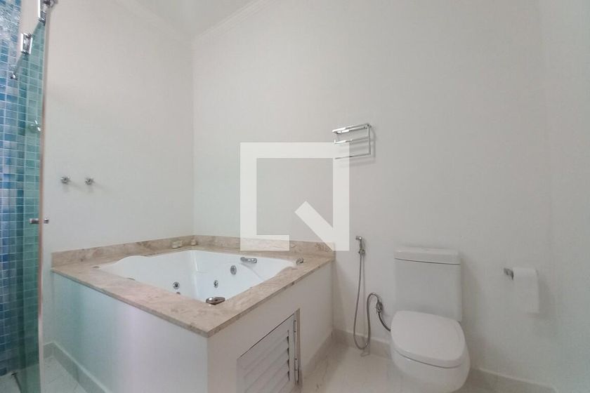Casa à Venda - Swiss Park, 5 Quartos,  560 m2 em , Campinas - sp | SoloBR