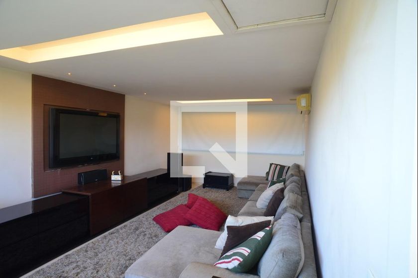 Casa, 5 quartos, 1370 m² - Foto 49