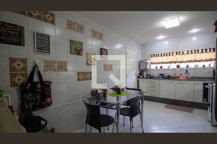 Casa, 4 quartos, 191 m² - Foto 46