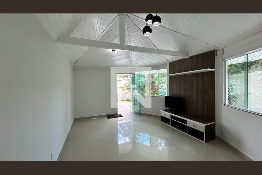 Casa, 3 quartos, 160 m² - Foto 1