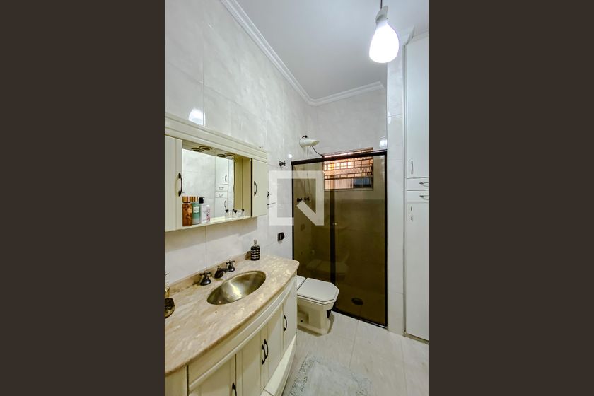 Casa, 4 quartos, 250 m² - Foto 44