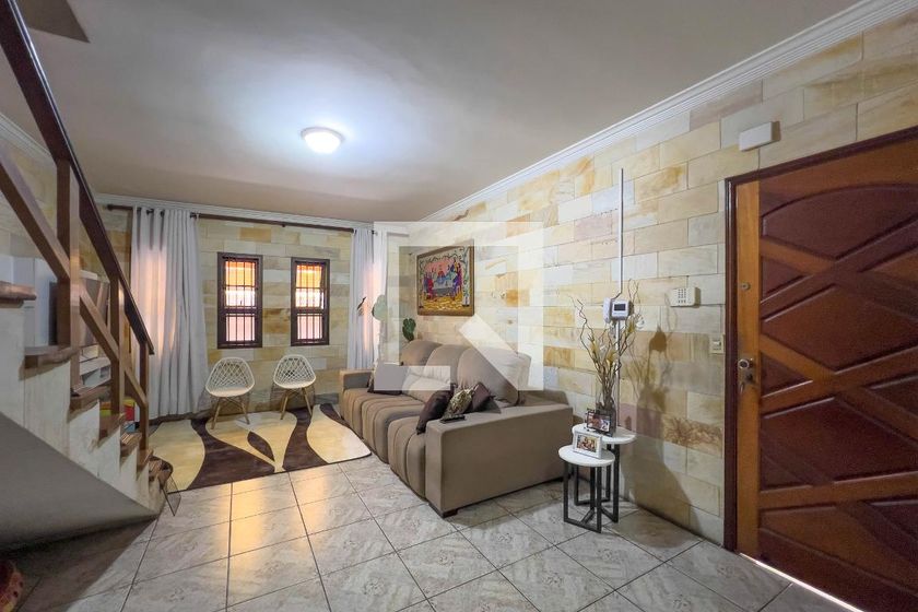Casa, 4 quartos, 210 m² - Foto 1