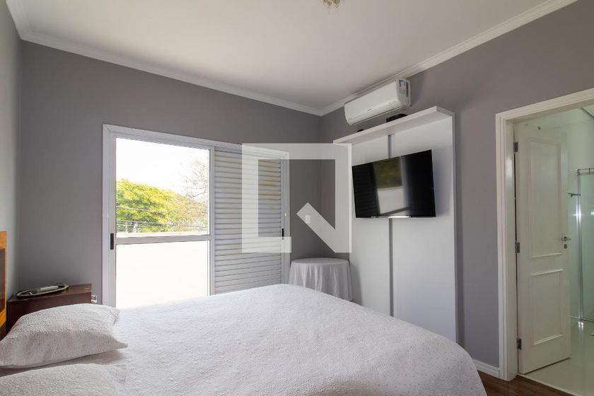 Casa à Venda - Lot. Alphaville Campinas, 4 Quartos,  380 m2 em , Campinas - sp | SoloBR