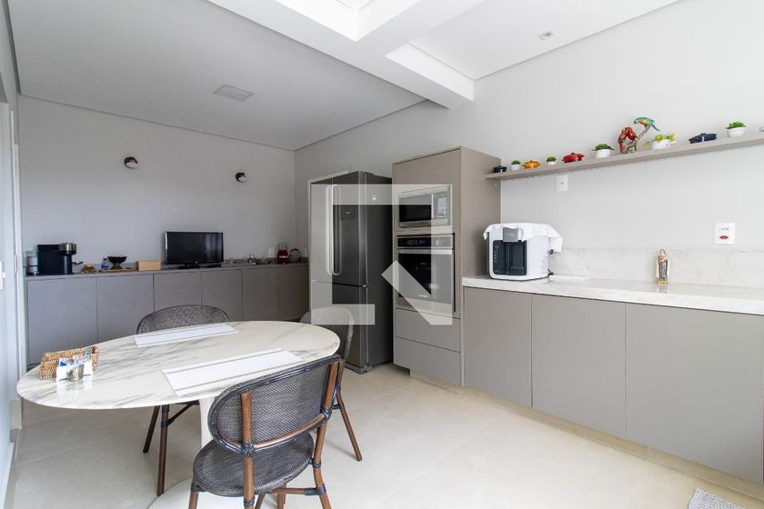 Casa à Venda - Lot. Alphaville Campinas, 4 Quartos,  380 m2 em , Campinas - sp | SoloBR