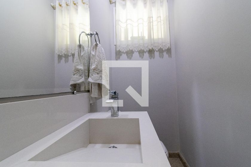 Casa à Venda - Lot. Alphaville Campinas, 4 Quartos,  380 m2 em , Campinas - sp | SoloBR