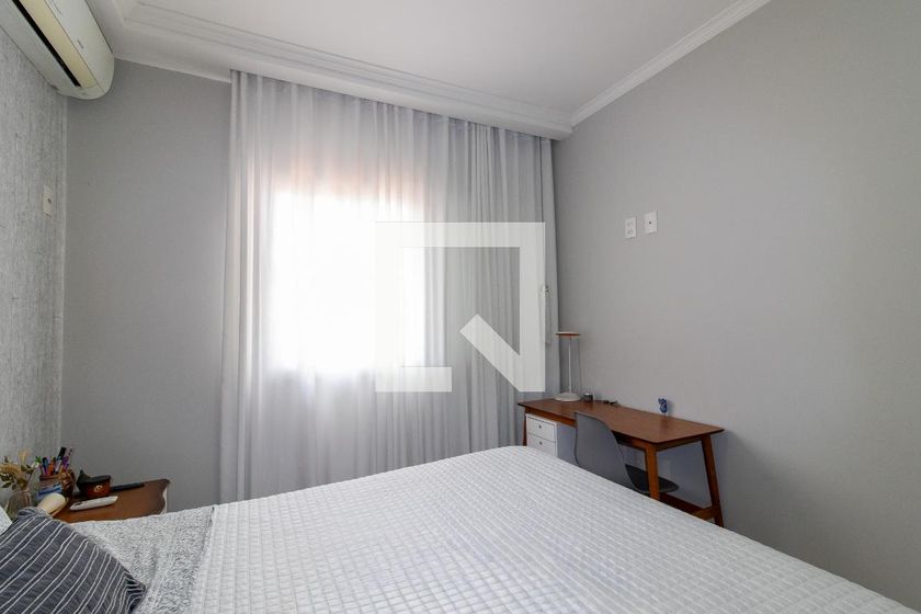 Casa à Venda - Lot. Alphaville Campinas, 4 Quartos,  380 m2 em , Campinas - sp | SoloBR