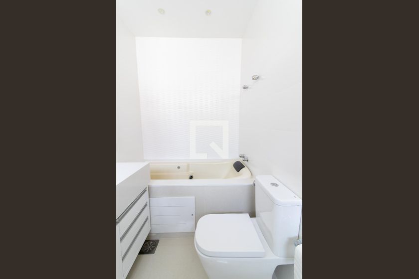 Casa à Venda - Lot. Alphaville Campinas, 4 Quartos,  380 m2 em , Campinas - sp | SoloBR