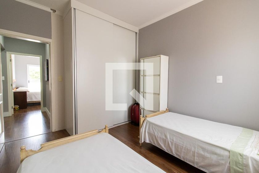Casa à Venda - Lot. Alphaville Campinas, 4 Quartos,  380 m2 em , Campinas - sp | SoloBR