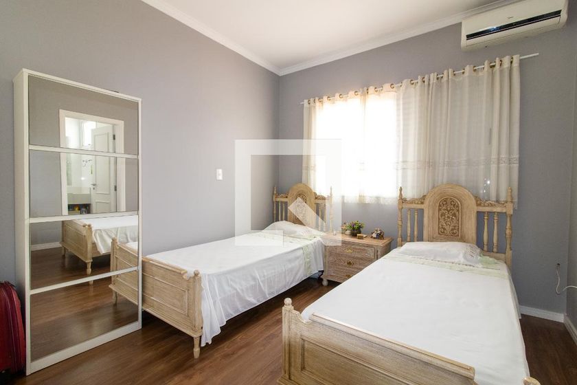 Casa à Venda - Lot. Alphaville Campinas, 4 Quartos,  380 m2 em , Campinas - sp | SoloBR