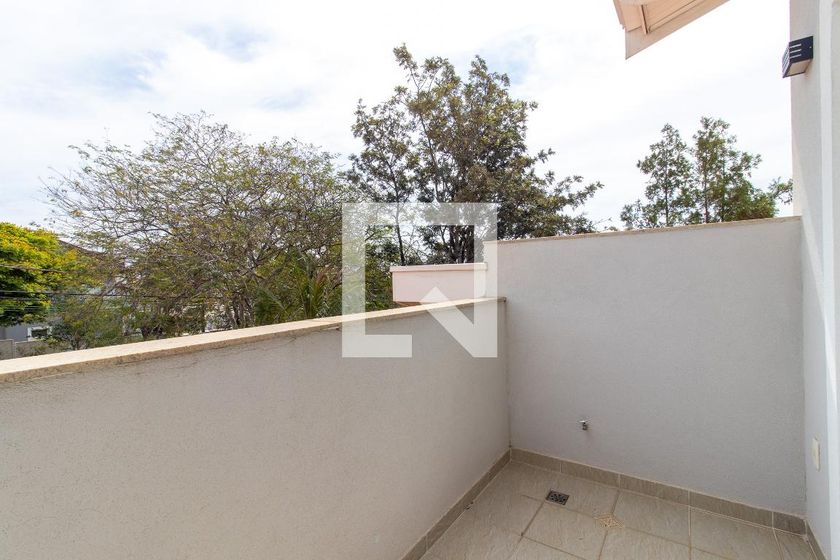 Casa à Venda - Lot. Alphaville Campinas, 4 Quartos,  380 m2 em , Campinas - sp | SoloBR