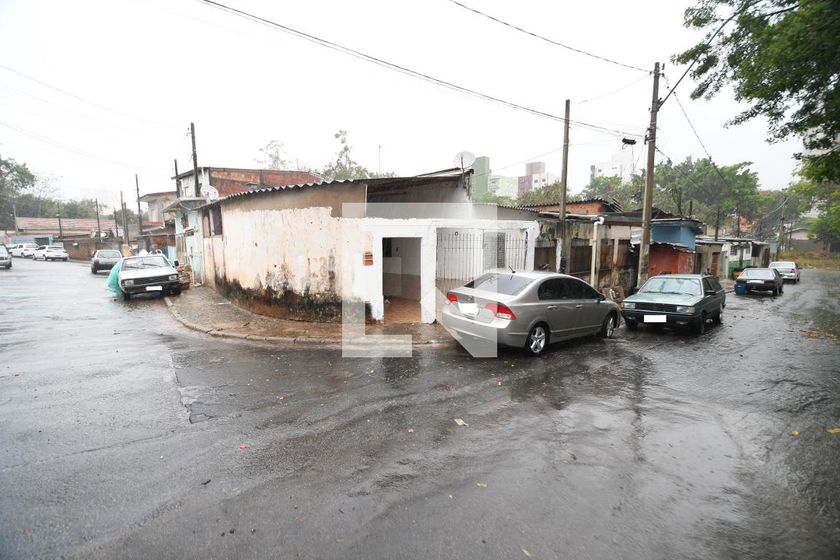 Casa à Venda - Jardim Flamboyant, 3 Quartos,  250 m2 em , Campinas - sp | SoloBR