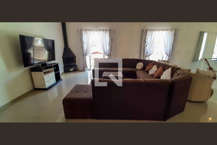 Casa, 4 quartos, 318 m² - Foto 1