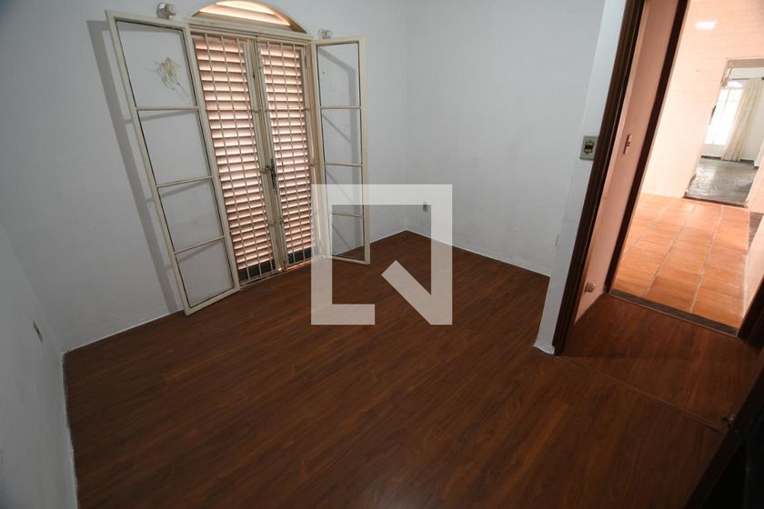 Casa à Venda - Taquaral, 4 Quartos,  157 m2 em , Campinas - sp | SoloBR
