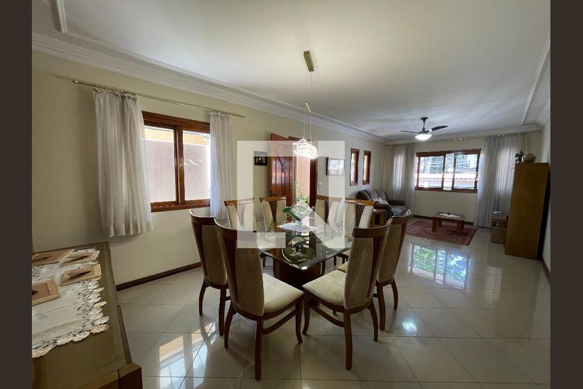 Casa, 3 quartos, 235 m² - Foto 8