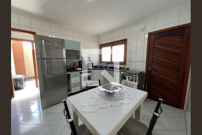 Casa, 3 quartos, 235 m² - Foto 38