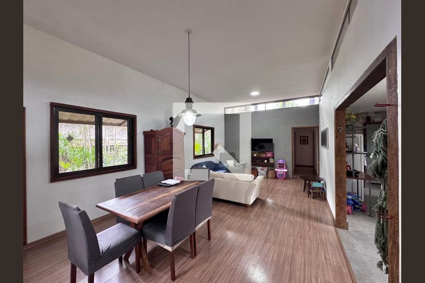Casa, 5 quartos, 320 m² - Foto 1