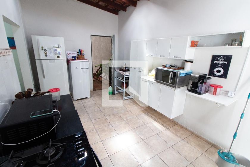 Casa à Venda - Jardim Flamboyant, 3 Quartos,  250 m2 em , Campinas - sp | SoloBR