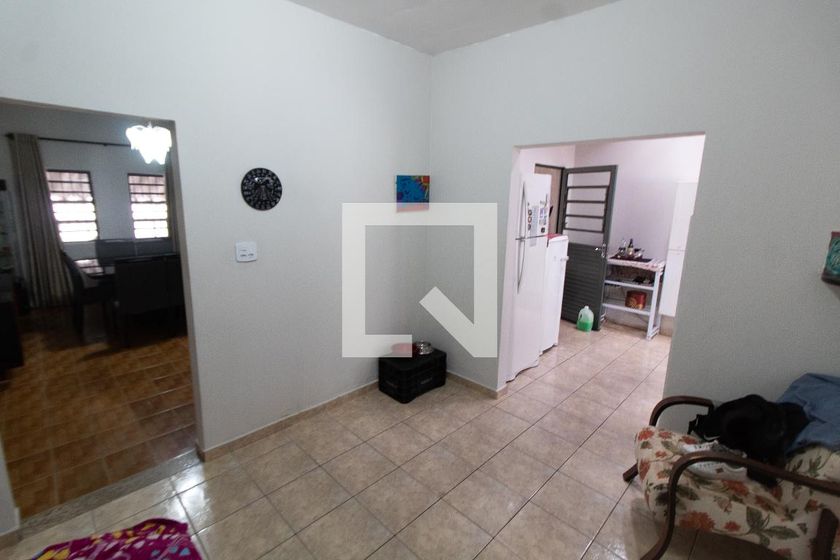 Casa à Venda - Jardim Flamboyant, 3 Quartos,  250 m2 em , Campinas - sp | SoloBR