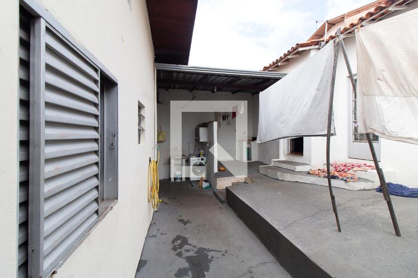 Casa à Venda - Jardim Flamboyant, 3 Quartos,  250 m2 em , Campinas - sp | SoloBR