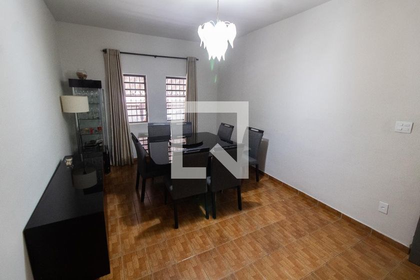 Casa à Venda - Jardim Flamboyant, 3 Quartos,  250 m2 em , Campinas - sp | SoloBR