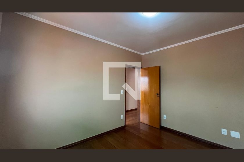 Casa à Venda - Mansões Santo Antônio, 5 Quartos,  407 m2 em , Campinas - sp | SoloBR
