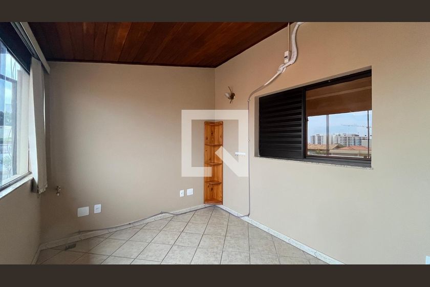 Casa à Venda - Mansões Santo Antônio, 5 Quartos,  407 m2 em , Campinas - sp | SoloBR