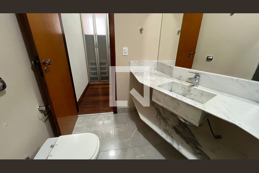 Casa à Venda - Mansões Santo Antônio, 5 Quartos,  407 m2 em , Campinas - sp | SoloBR