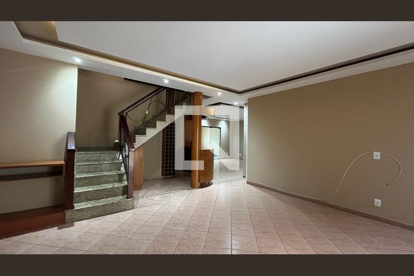 Casa à Venda - Mansões Santo Antônio, 5 Quartos,  407 m2 em , Campinas - sp | SoloBR