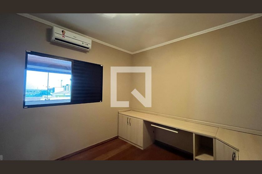 Casa à Venda - Mansões Santo Antônio, 5 Quartos,  407 m2 em , Campinas - sp | SoloBR