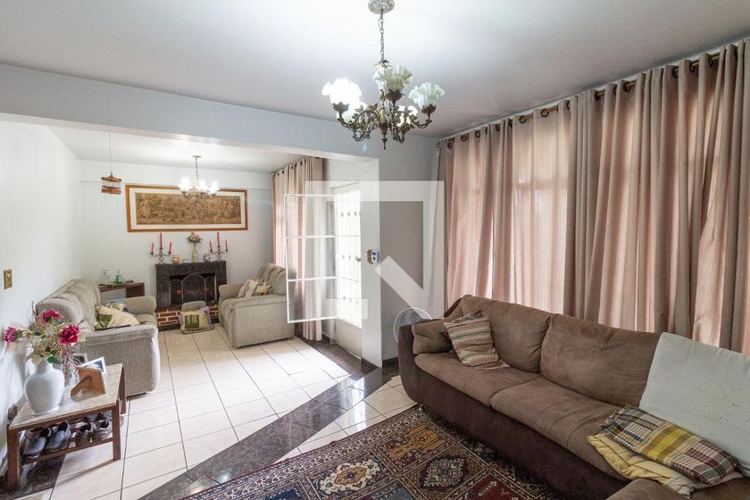 Casa, 4 quartos, 320 m² - Foto 1